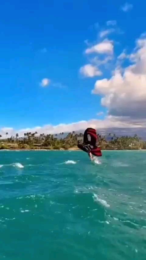 #repost @wing_surfer 
__

1..2..3…let’s gooooo 🔥🔥🔥 @liamcoralle 
#naish #naishinternational #wingsurfer #naishwingsurfer #wingsurf #foilsurfing #wing #teamnaish #naishwings