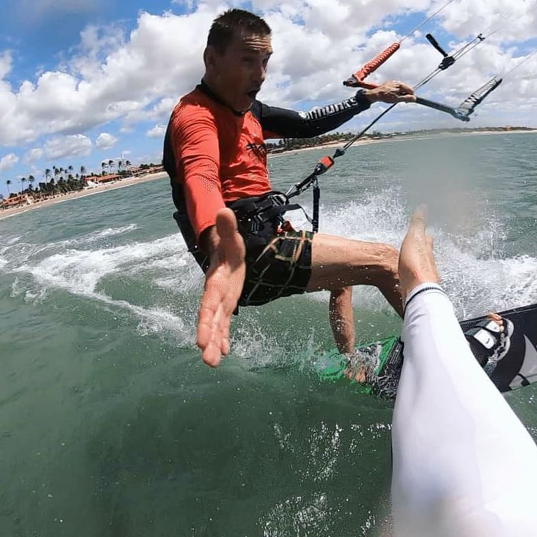 Brian Wilson going full send into that Hi Five 😎

#naishkiteboarding #naish #kitesurfing #kiteboarding #stoke #hifive #brasil #fullsend #sailing #naishkites